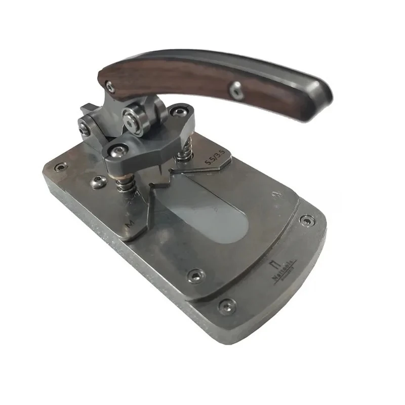 Suitable for chiseling, slotting, creasing leather craft tools, pressing tools