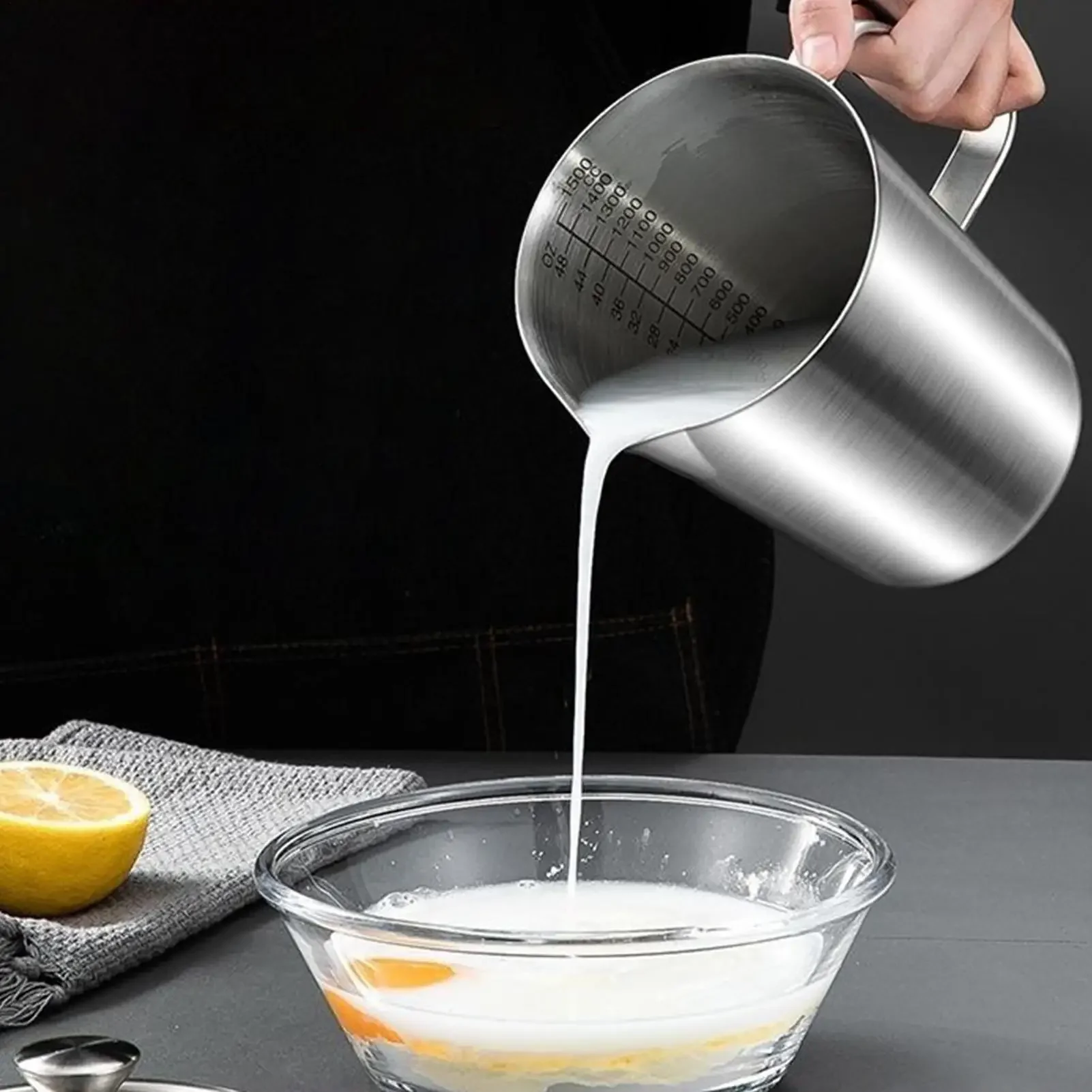 Milk Frother Cup 2000ml Stainless Steel Measuring Cup Portable Frothing Coffee Pitcher For Latte Cappuccinos Beverages Drinks