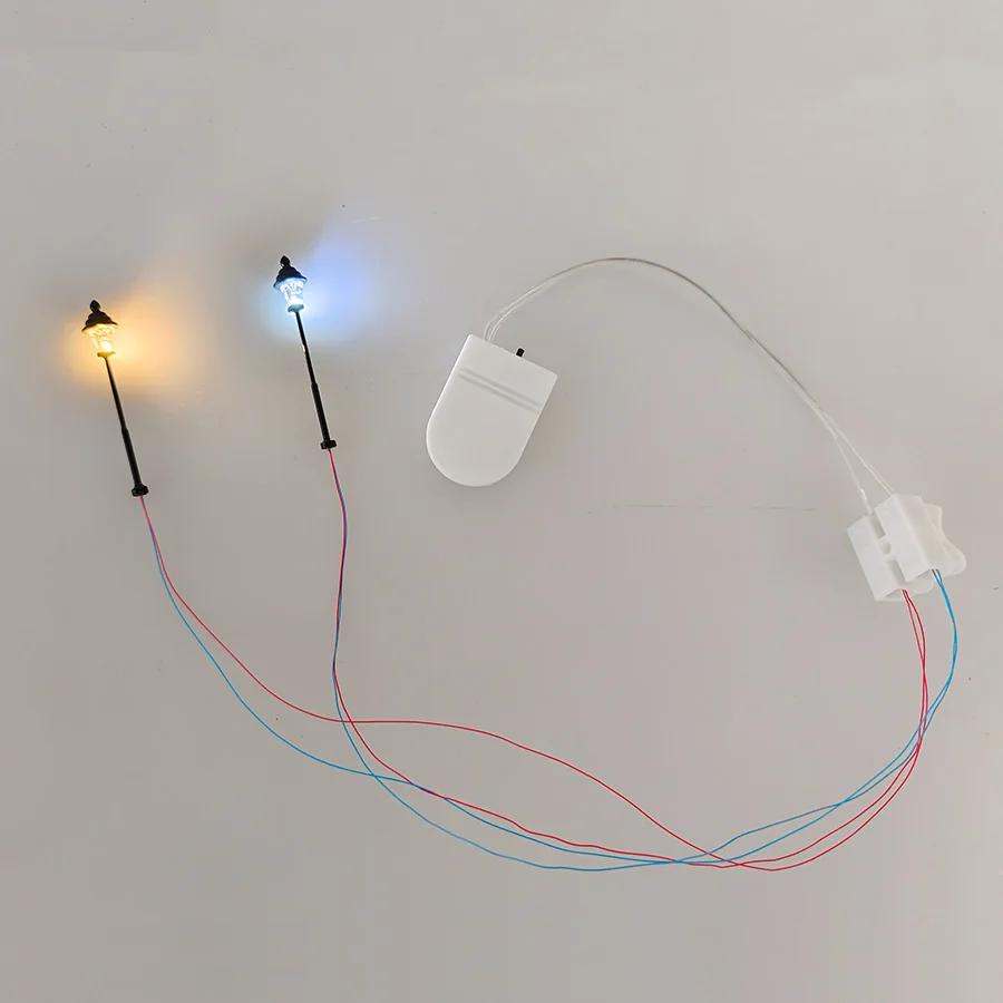 2PCS 미니어처 가로등 HO 1:87 스케일 3V 모델 라이트 DIY 건축물 철도 기차/인형집 요정 장식 재료