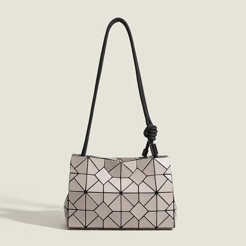 

New 2024 Women Geometry Handbag Geometric Diamond Lattic Folded Totes Shoulder Bags Clutch Luxury Brand Bags Designer Bolsas