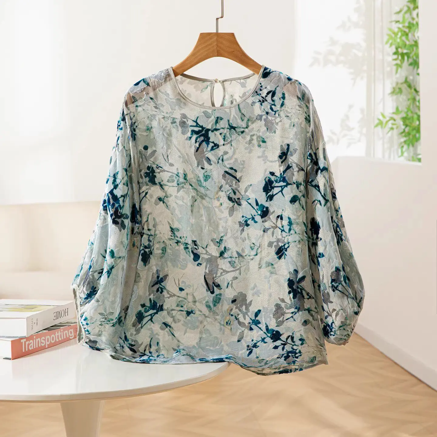 Winsleter-62.6%Silk Velvet Elegant T-Shirt, Batwing Sleeve Floral, Women Fashion Versatile Loose Sheer Top, 2026 Summer T64868CC