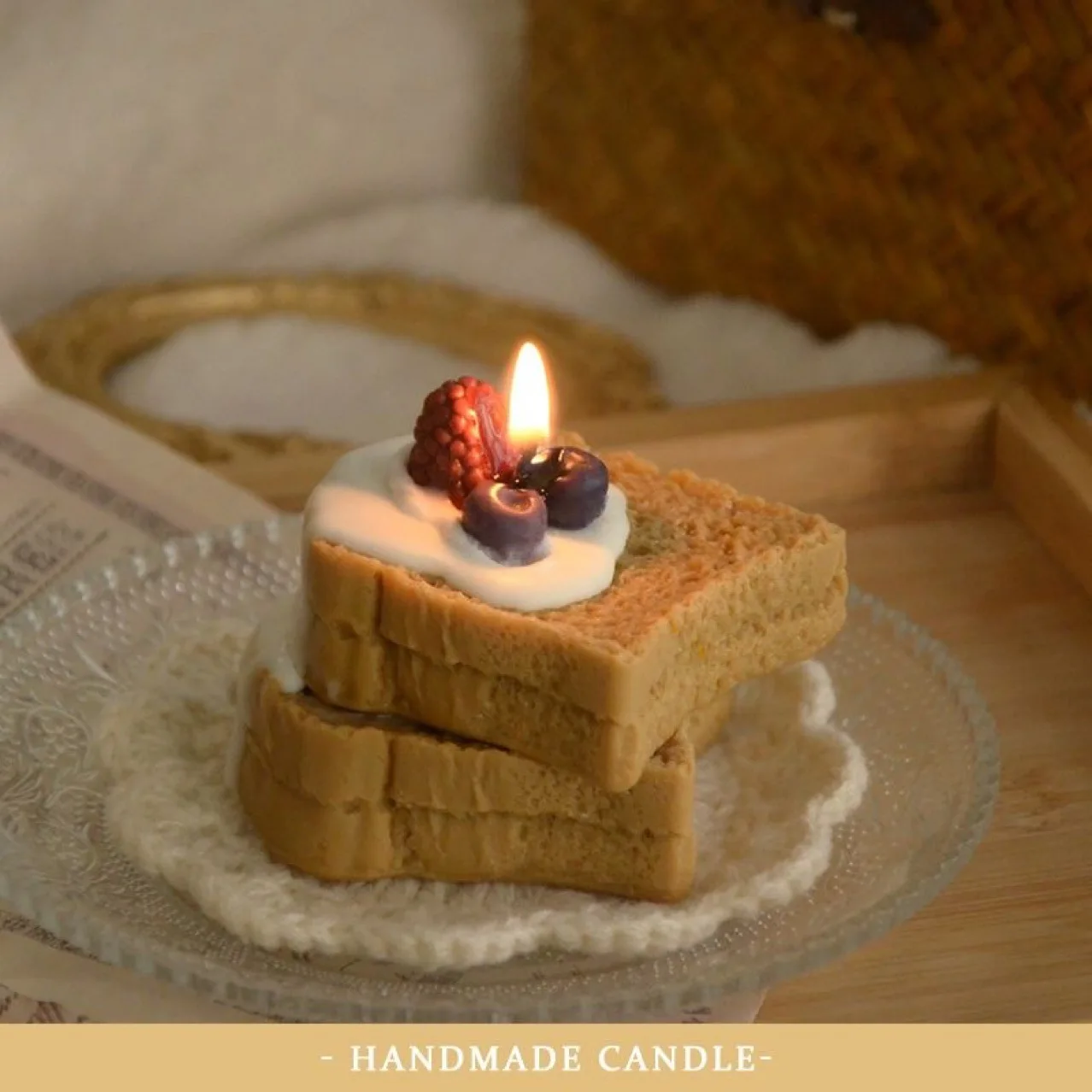 

Toast Cake Aromatic Candles with Raspberry Scent Unique Premium Gifts for Birthday Souvenir Favors Box Home Decorative Candles