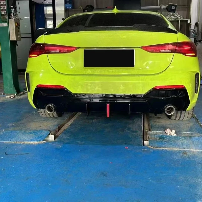 Rear Bumper Diffuser Splitter Spoiler Lip Tuning Body Kits With/Without Light For BMW 4-Series G22 2021 2022 2023 2024