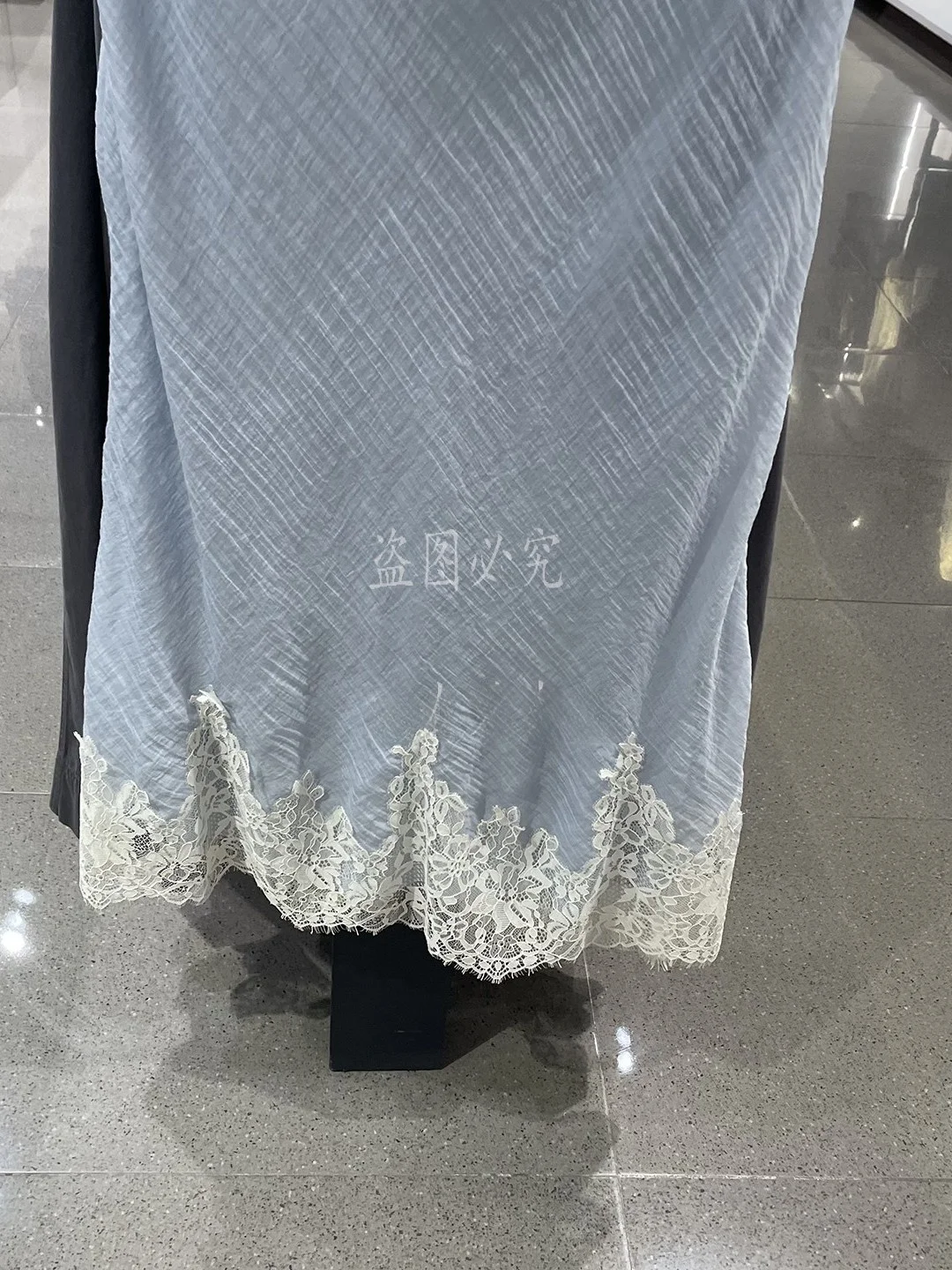 Spring 2026 Sweet Fashionable Elastic Waist Lace Paneling Midi Half Skirt Women's A-Line Skirt Lace Fabric Midi Length Skirt