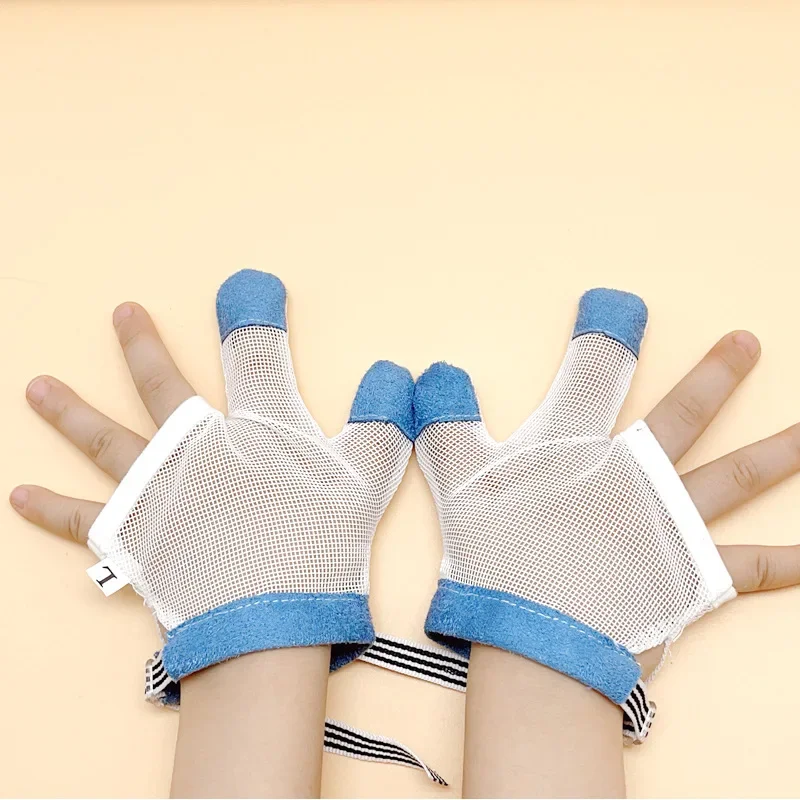 2PCS Infant Children Anti Biting Eat Hand Protection Gloves Prevent Kids Baby From Fingers Help Stop Sucking Nails Harmless Suit