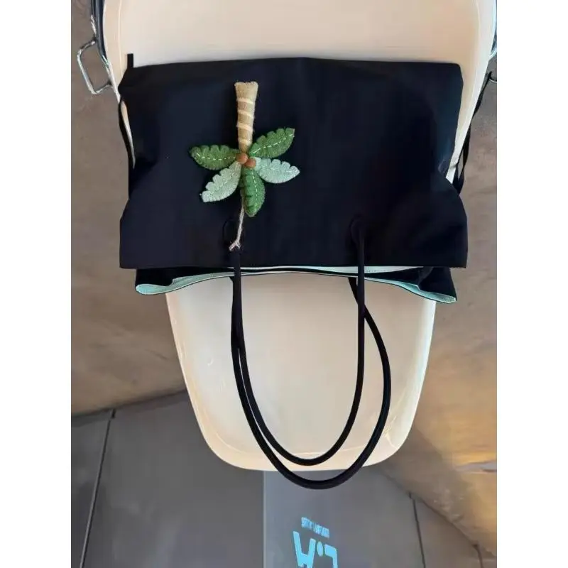 New Simple Retro Nylon Large Capacity Multi-compartment Tote Bag Single Shoulder Commuting Practical Portable Exquisite Simple