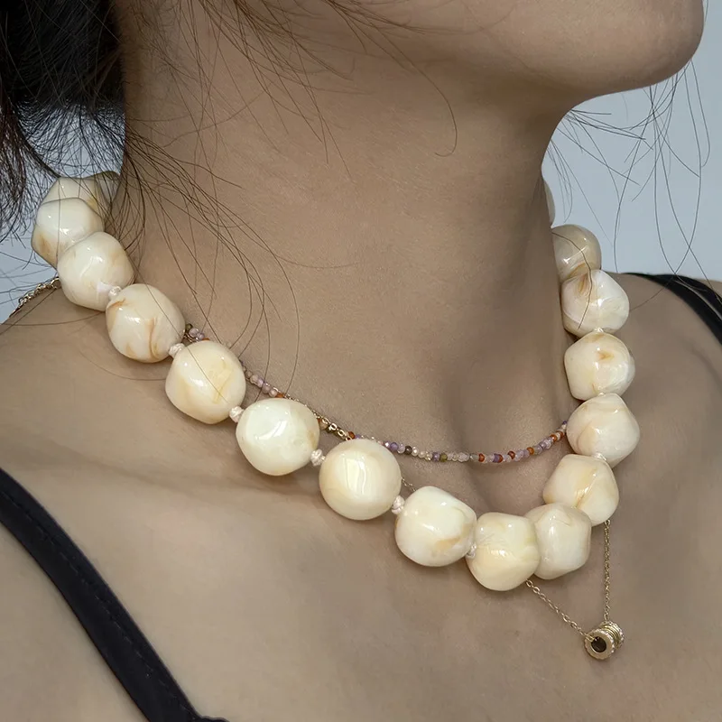 Fake Natural Agate Beaded Acrylic Statement Necklace for Women Retro Irregular Cool Drawstring Sweater Chain Layered Necklace