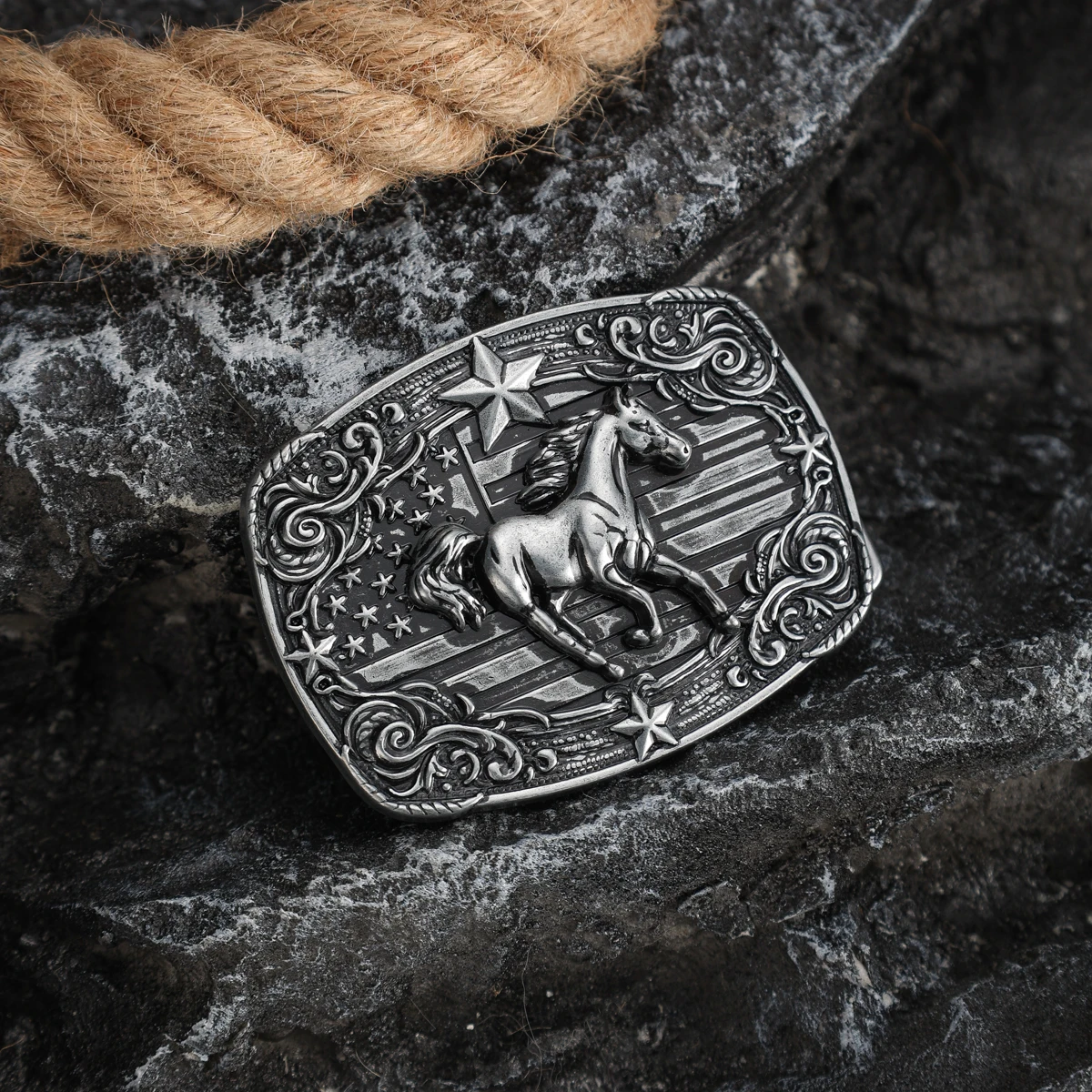 A belt buckle head -  western cowboy-style belt buckle head -  metal buckle head