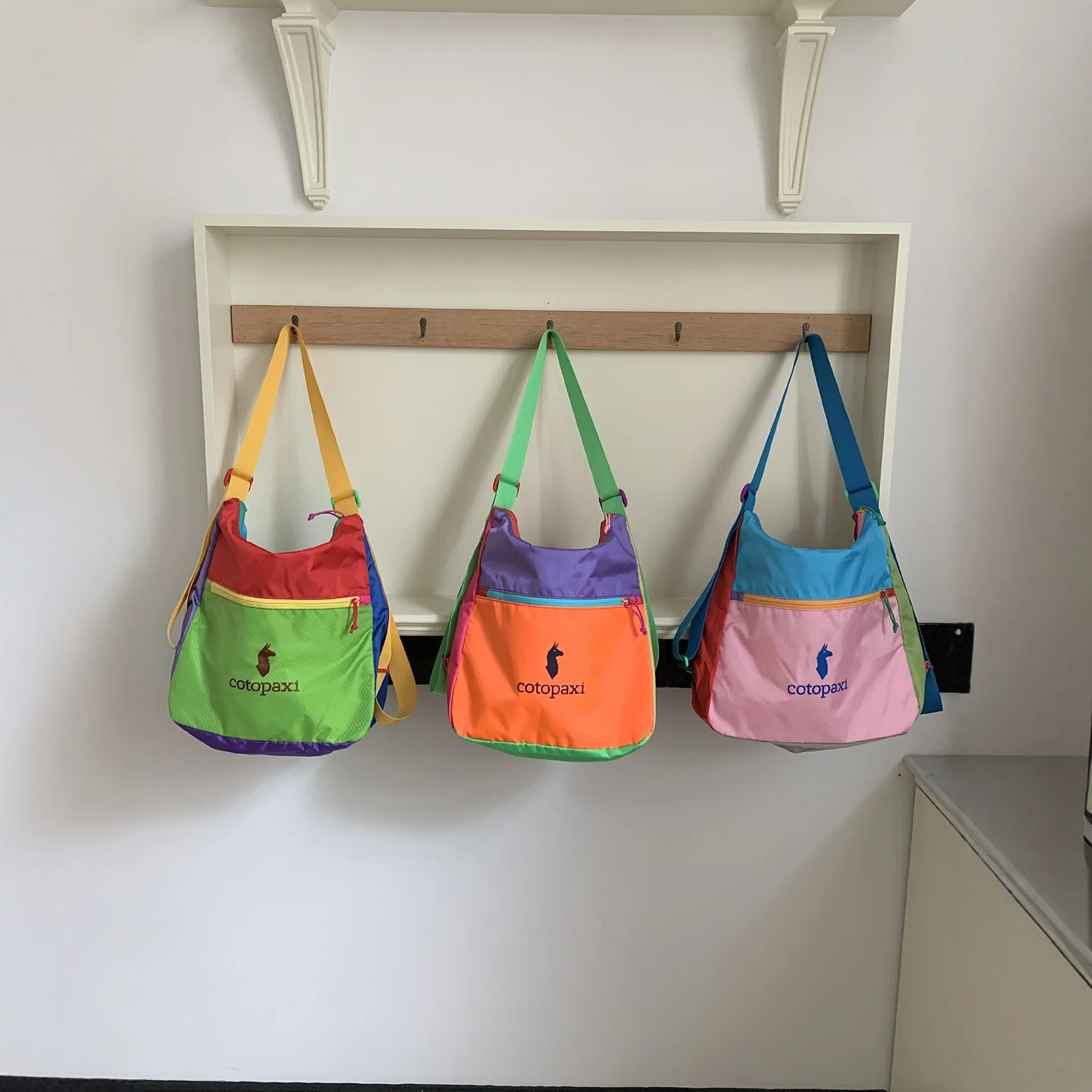 Bolso Bandolera de Gran Capacidad de Alpaca Americana de Moda, Bolso de Hombro Único Versátil y Moderno para Mujer