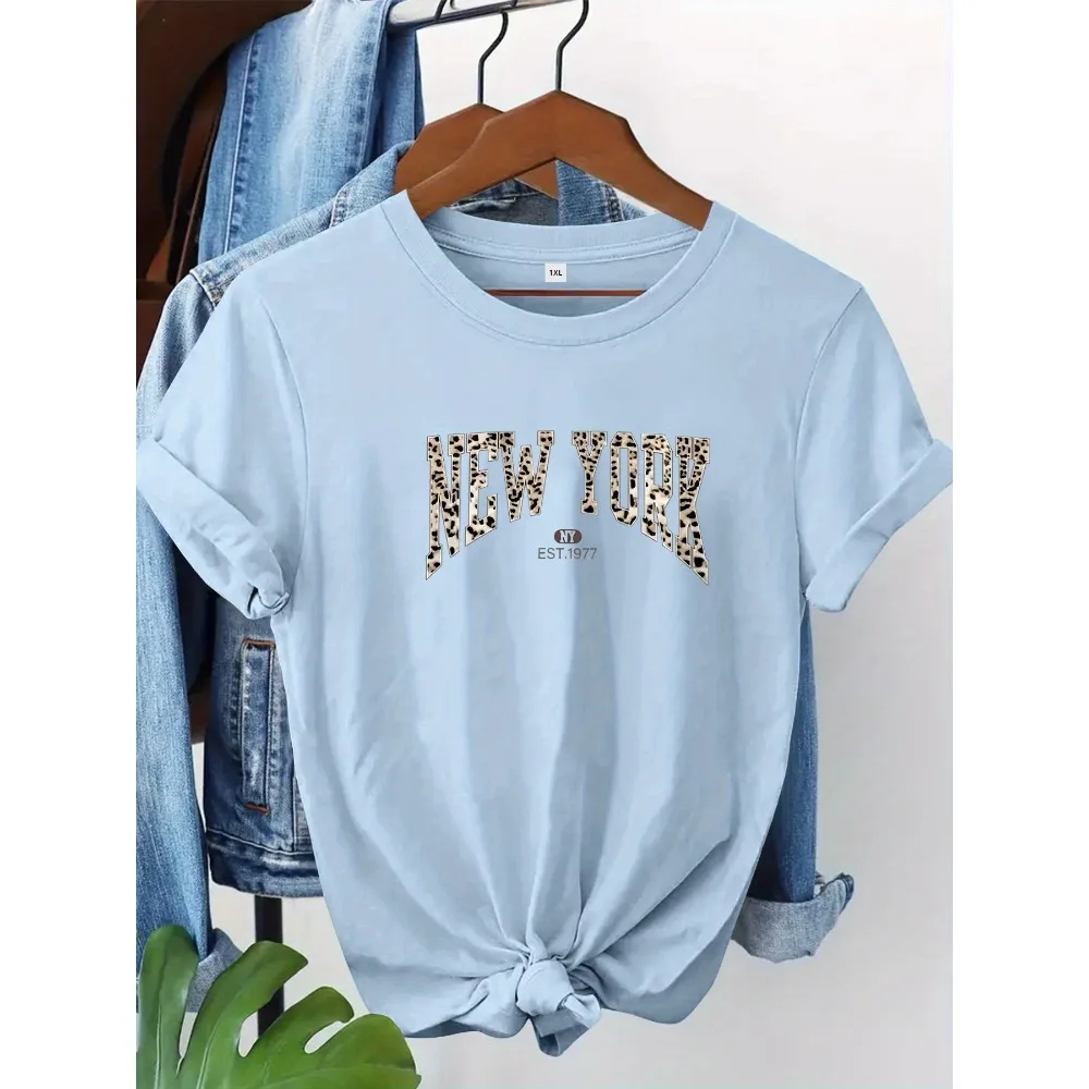 

Футболка больших размеров с леопардовым принтом и буквенным принтом, весна/лето, повседневный топ с короткими рукавами и круглым вырезом, одежда больших размеров