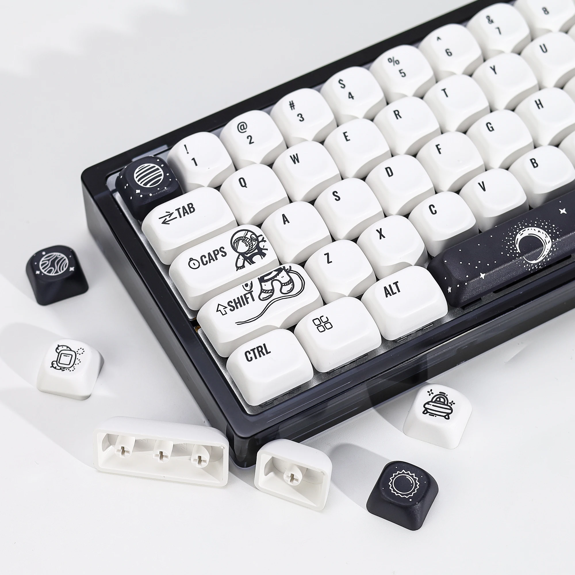 KBDiy 135 Keys Retro Astronaut Keycaps KOA Profile PBT Keycaps Korean Russian Key Cap For Mechanical Keyboard MX Switch Custom