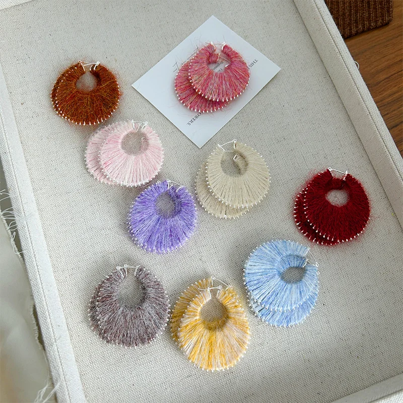 الخريف والشتاء جو ملون مصبوغ الغزل المنسوجة أقراط للنساء Morandi اللون موضة رائعة كل مباراة أقراط #3