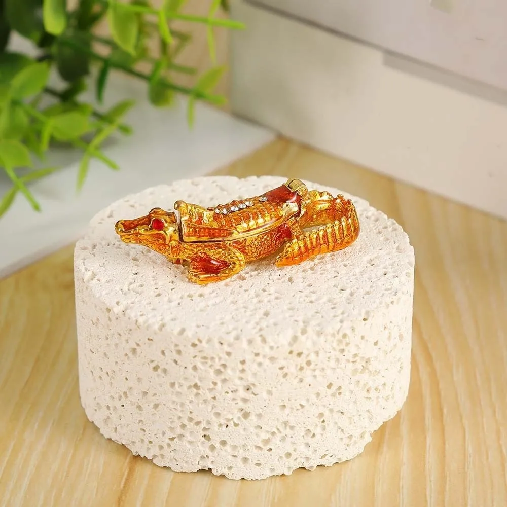 

Portable Magnetic Crocodile Mini Organizer Alloy Anti-lost Enamel Jewelry Box Ornament Rhinestone Ring Display Case Women