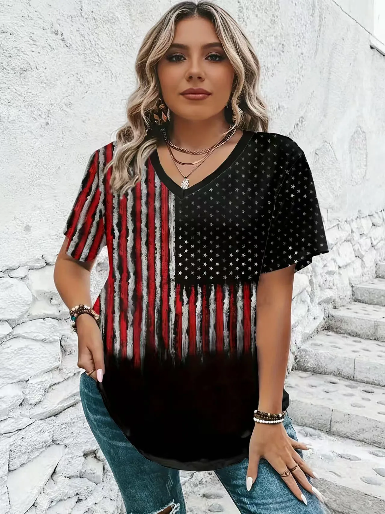 Camiseta de talla grande con cuello en V y bandera patriótica americana para mujer, pantalón corto informal, mezcla de poliéster elástico, lavable a máquina, primavera, verano, elección perfecta