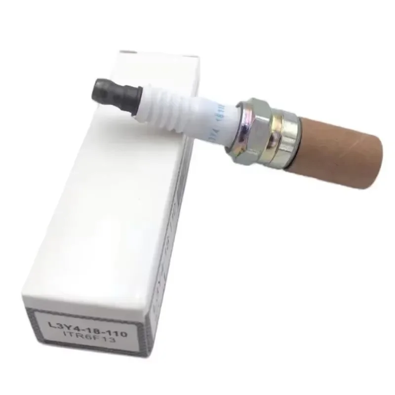 عالية الجودة 4 قطعة إيريديوم ITR6F13 ITR6F-13 شمعات الإشعال عالية الجودة سيارة الإشعال التوصيل ل L3Y4-18-110 L3Y418110 4477 IT20 VT20