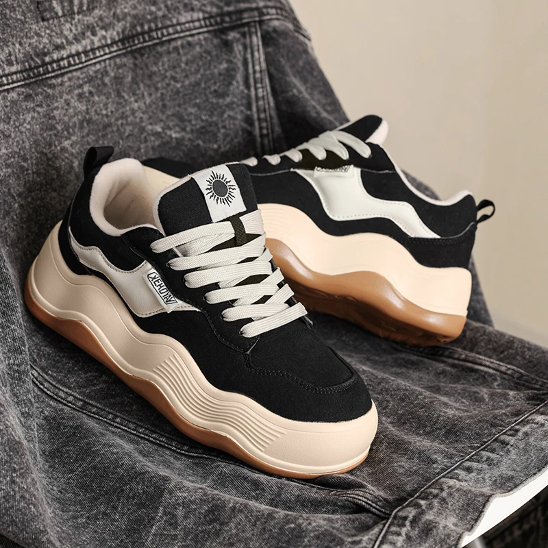 

Men Designer Sneakers 2023 Retro Lace Up Thick Sole Casual Shoes for Women Classics Breathable Comfortable Sports Lovers Shoes