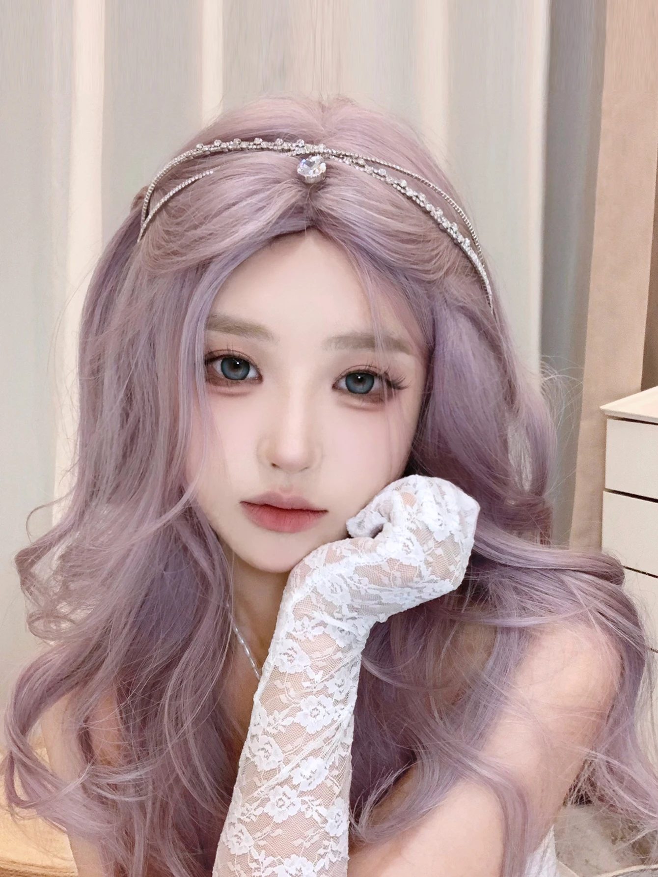 Wig sintetis warna abu-abu ungu 24 inci rambut bergelombang alami Medium bagian tengah untuk penggunaan sehari-hari wanita Cosplay pesta tahan panas