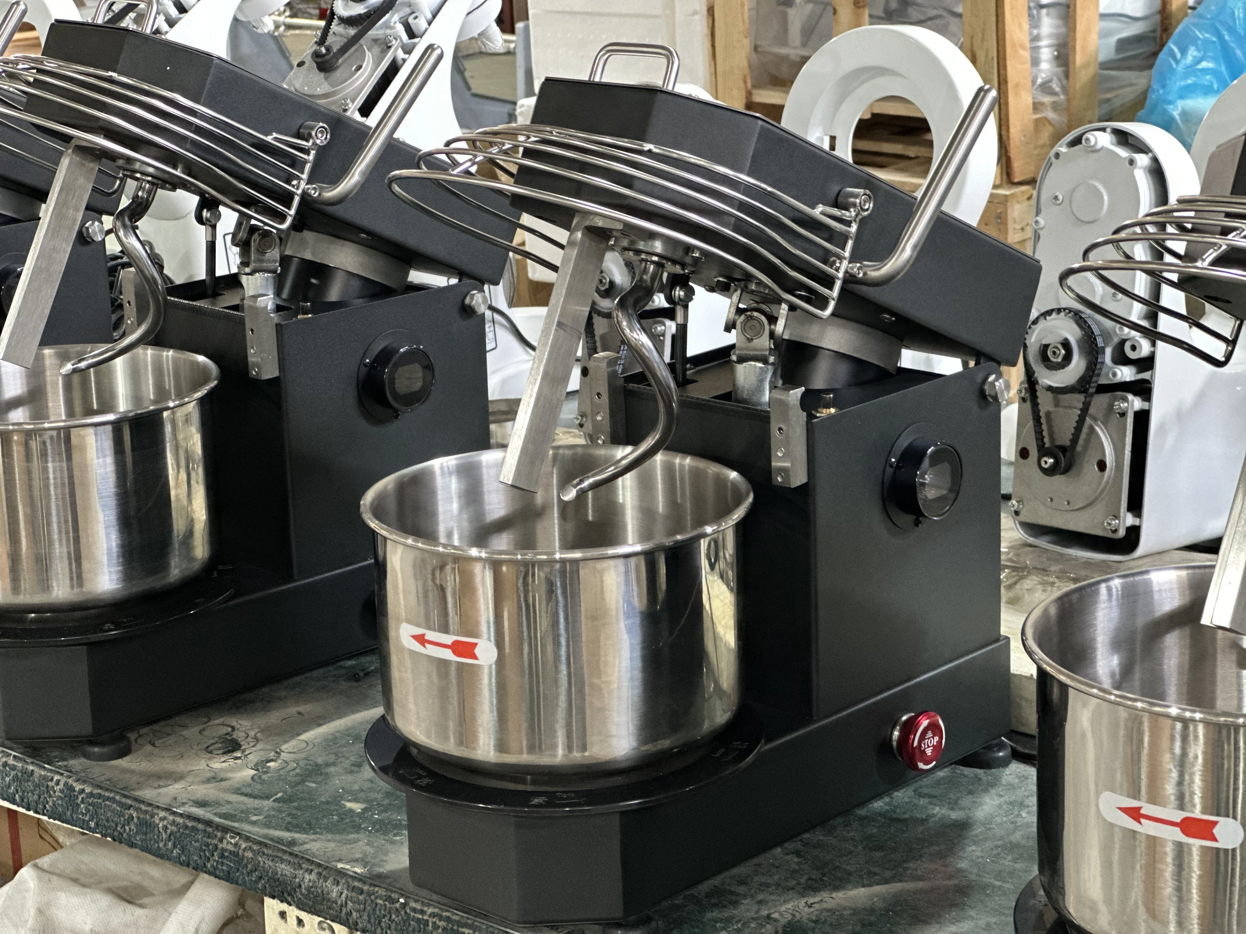 

Brushless Motor 11Speeds Bread Pizza Dough Kneader Bakery Mixer Commercial Home Use Equipment Tabletop Mixer