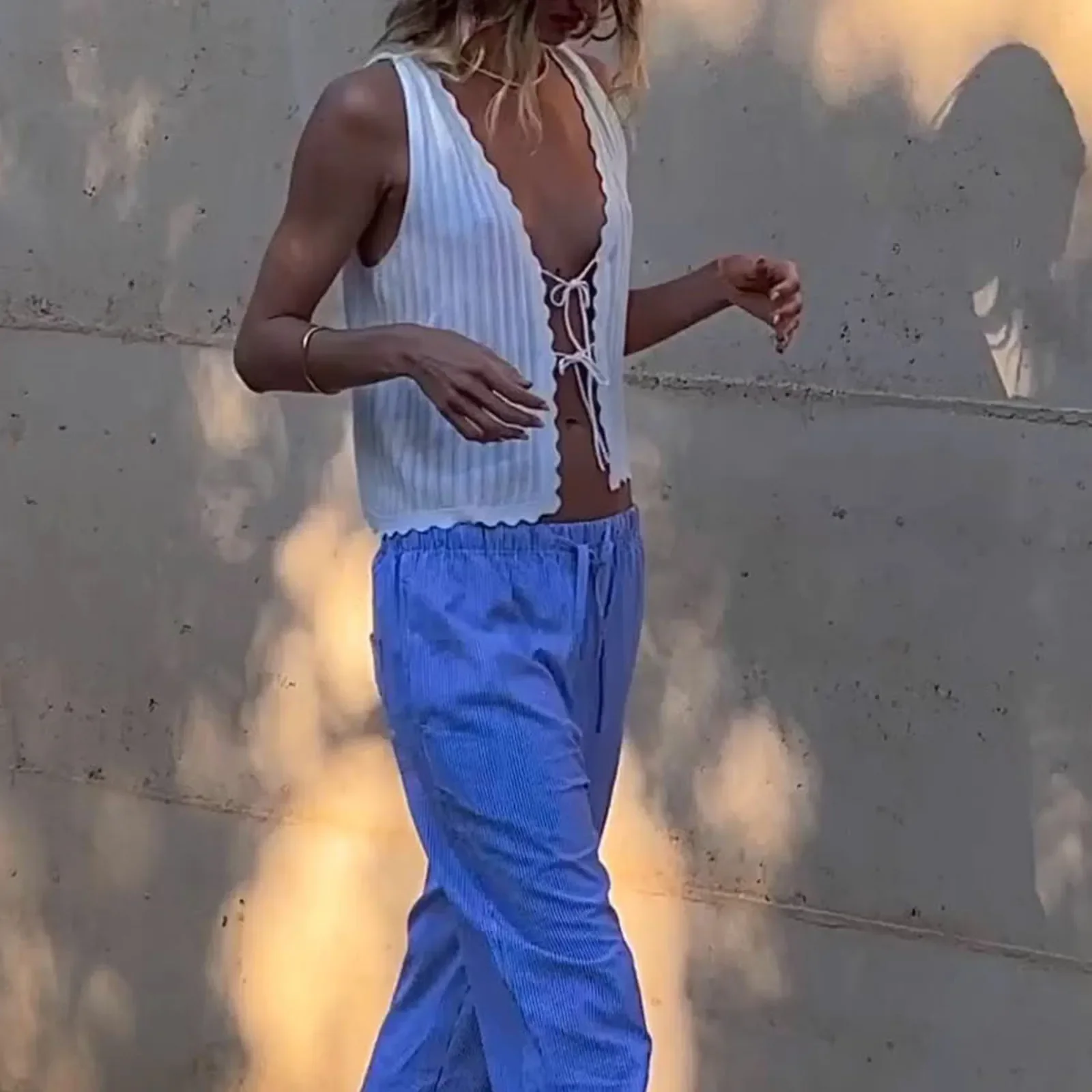 ملابس علوية غير منتظمة منسوجة للتنظيف للنساء ، ربطة عنق صيفية بدون أكمام برقبة على شكل حرف V ، صدرية أزياء غير رسمية جمالية