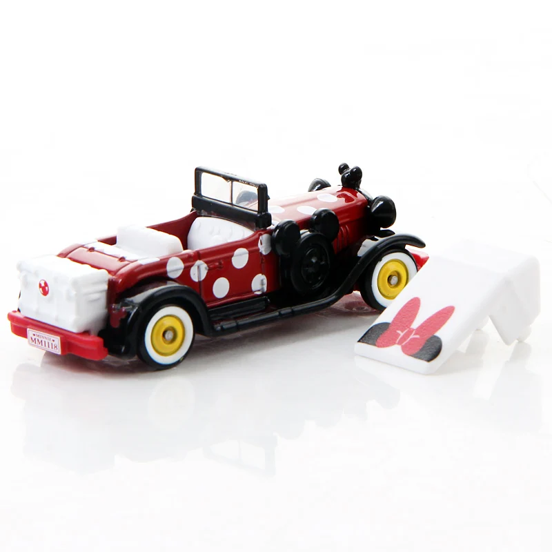 TAKARA TOMY Cars Giocattoli per Chinldren Disney Lega Piccolo Camion Giocattolo Tomica Dream Car Mickey Auto d'epoca Regali di compleanno per ragazzi