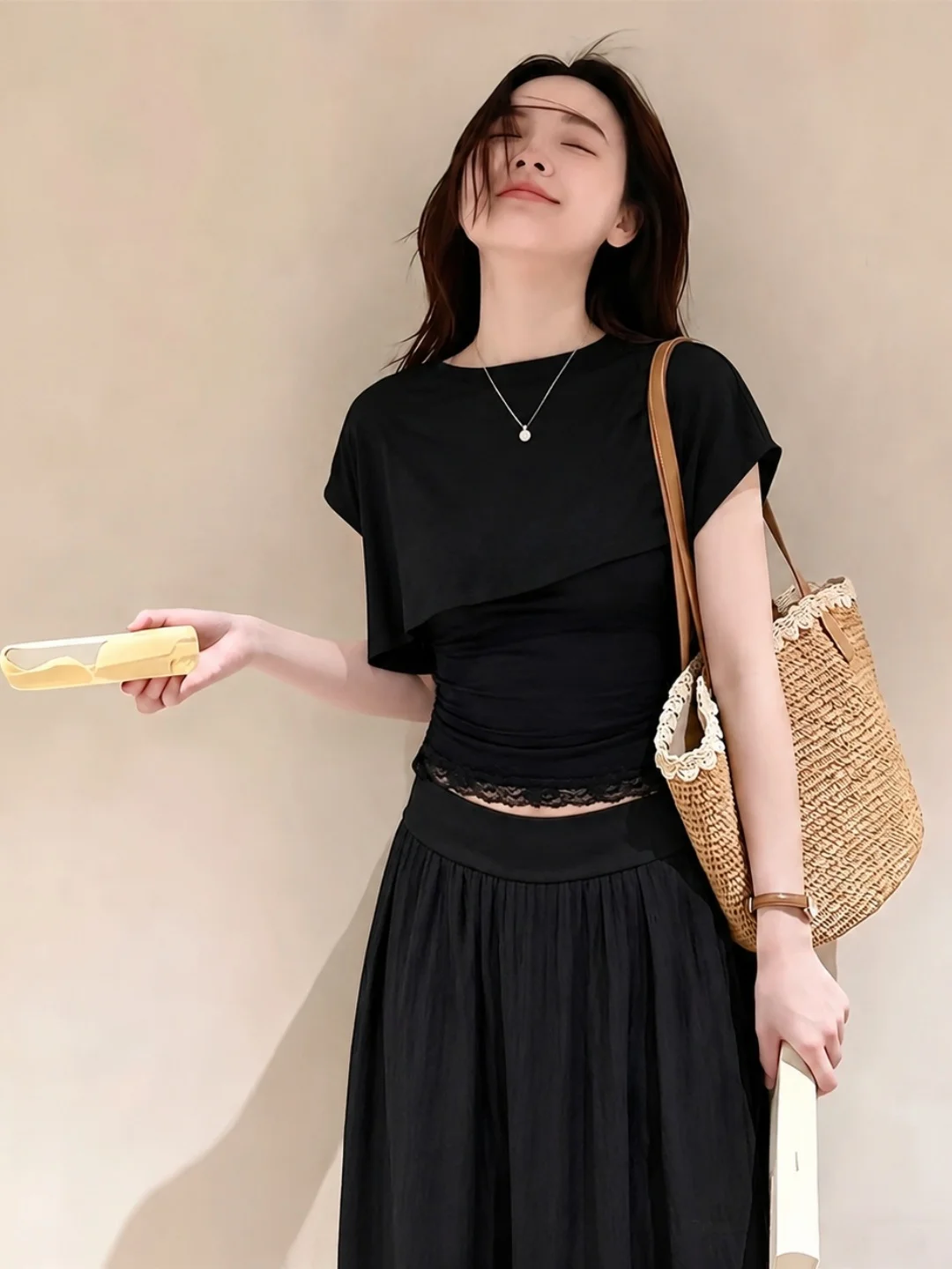 

Slim Fit Short Sleeve T-Shirt Women's Fashionable Soft Beautiful Summer Top Casual Style Regular Thickness Color