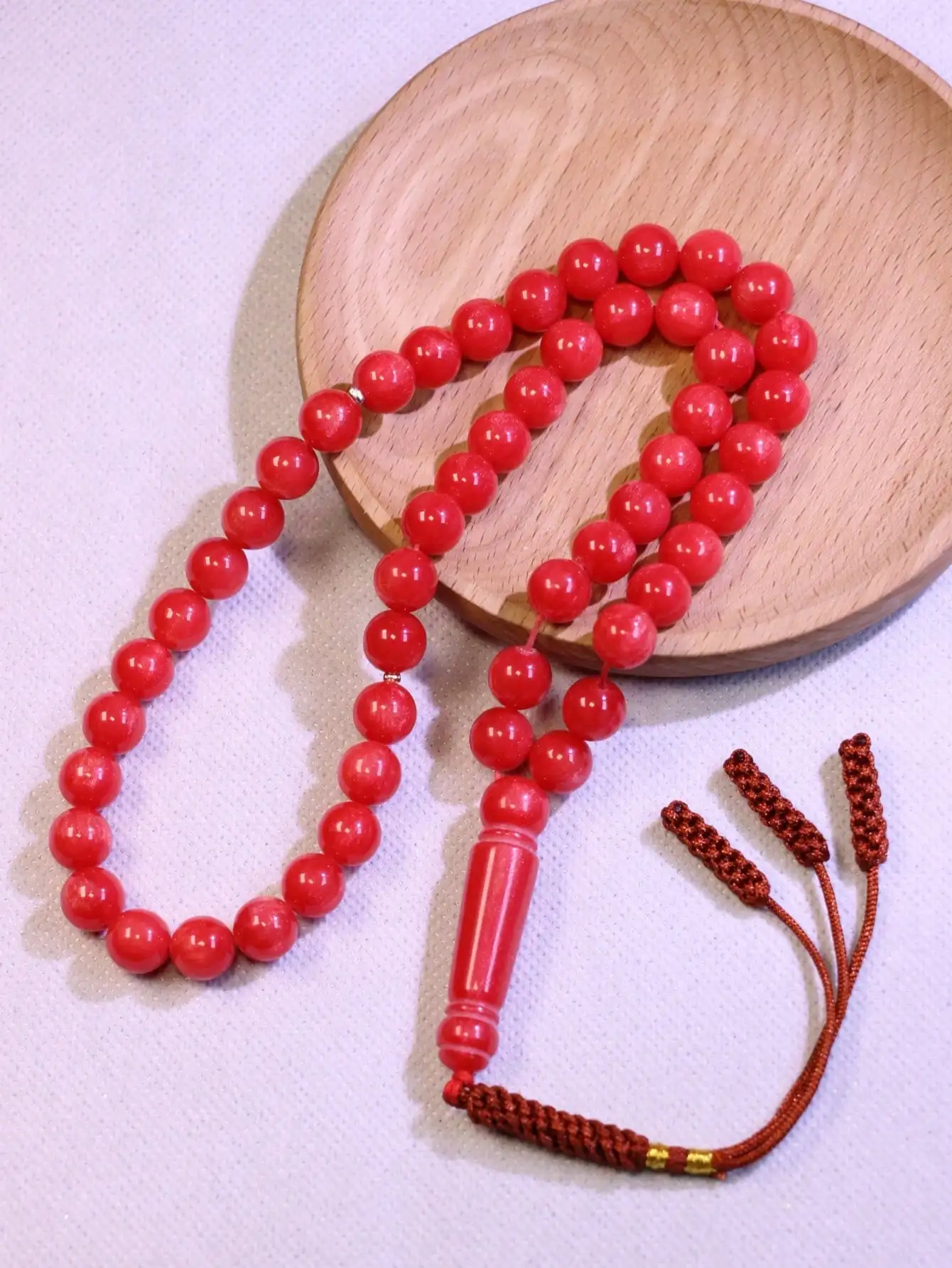 1PC Black Red 45Pcs 10mm Tassel Pendant Islamic Prayer Beads Resin Hand-Woven Muslim Tasbih Suitable for Eid al-Fitr Ramadan Eid