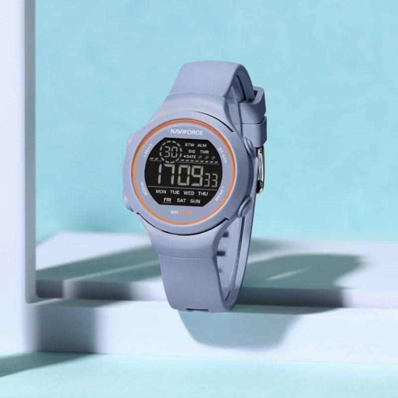 NAVIFORCE 7119 ساعة إلكترونية عصرية للنساء تقويم كاجوال ساعات مضيئة مقاومة للماء رياضية للسيدات LED ساعة يد رقمية