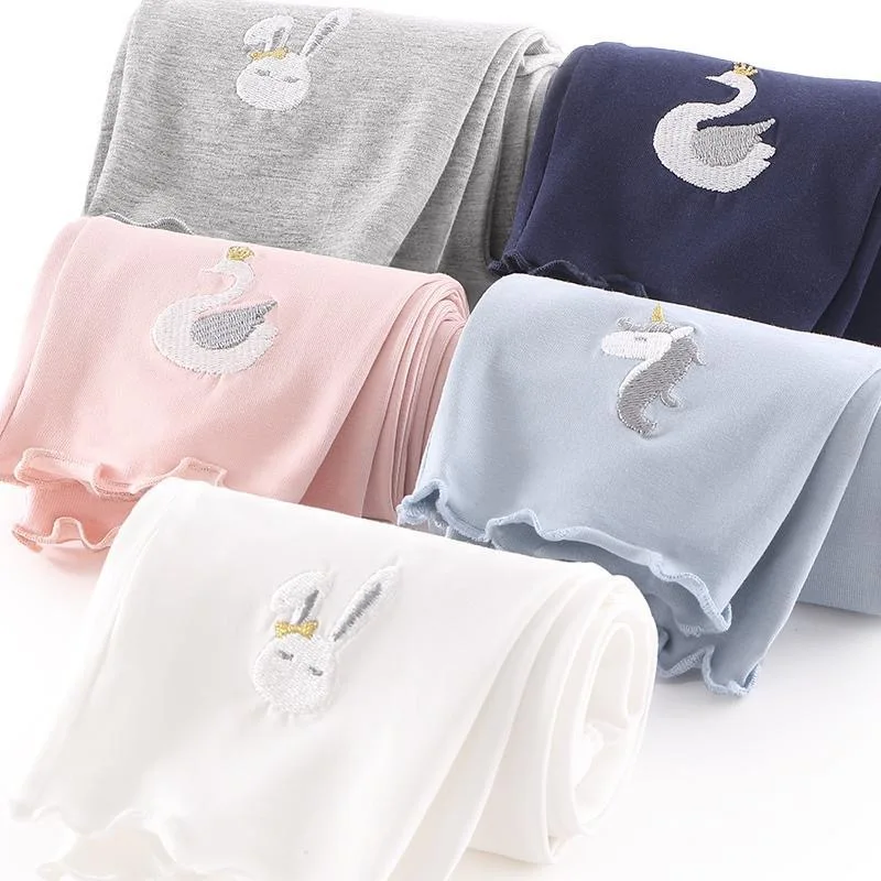 

(1-7years）Summer Girls' pants spring baby retro wooden ear edge casual lace wide-leg pants children Cloths