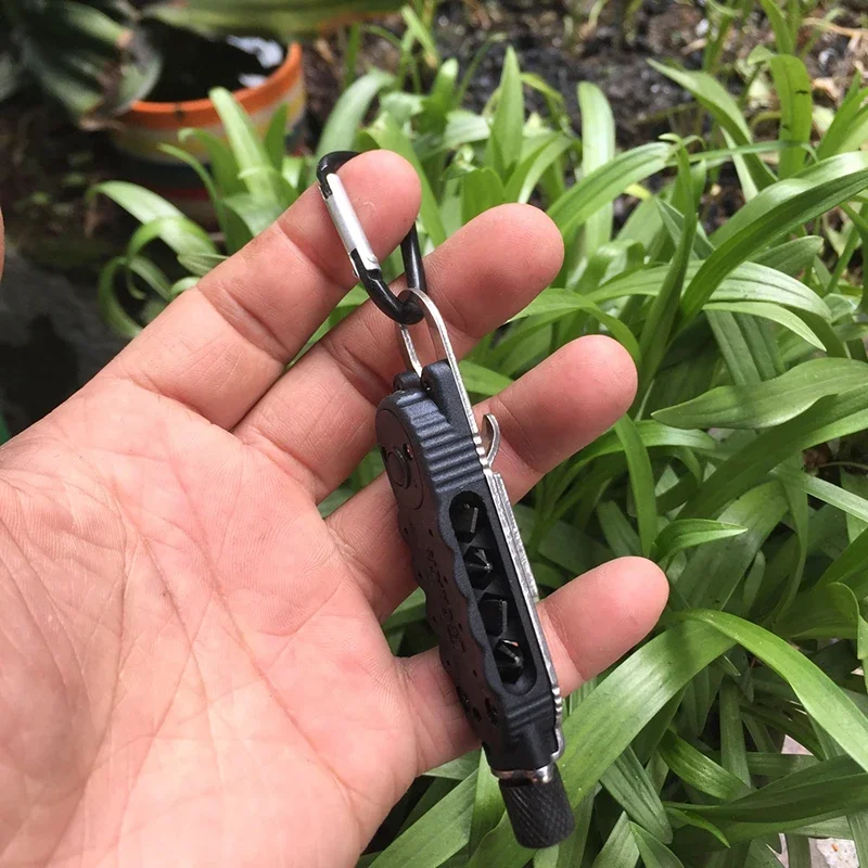 Multifunctional Mini Screwdriver Outdoor EDC Keychain Shape Screwdrivers Portable Steel Repair Tool screwdriver set  tools