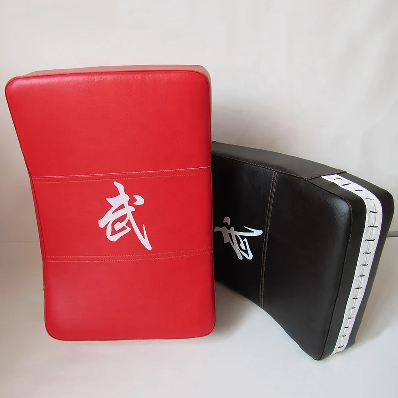 Sparring Karate Training Equipment Large Strike Punch Chest Shield Target Muay Thai Taekwondo Curved Focus Kick Boxing Pad Mitts