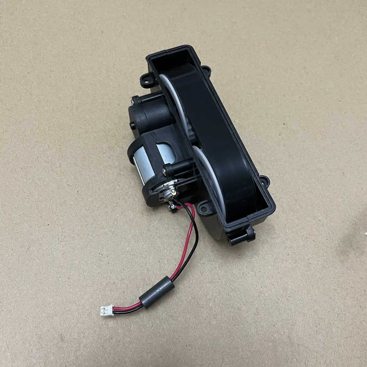 Drive Wheel for Luofuer Rophier CC903 CC906 Coayu W8 W902 Window Cleaning Robot Track Motor Replacement Parts Accessory view 6