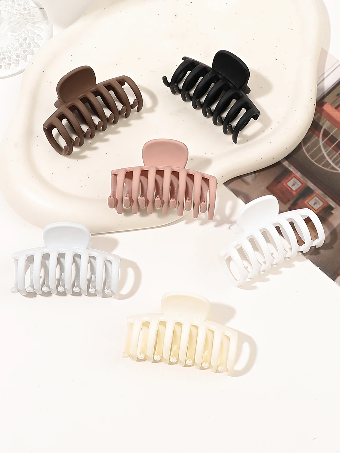 6Pcs 1.8in Hair Claw Clips for Thin Thick Curly Hair,Banana Strong Hold Jaw Clip Fashion Hair Accessories for Women Girls