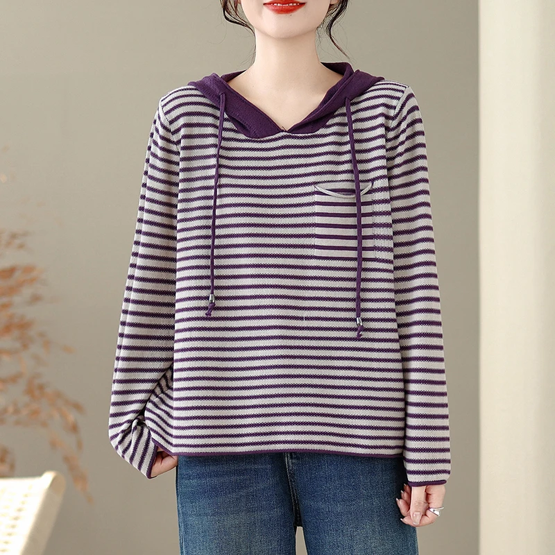 

2025 New Fashion Casual Striped Hooded Knitted Sweater Women's Loose Long Sleeve Top Polyester Fiber Hoodie Striped Design