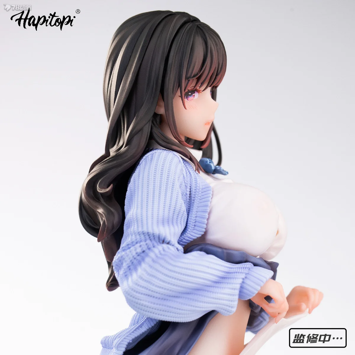 Hapitopi Bathroom Sister - 1/6 Scale PVC Figure with Gaze-Following Eyes & Thermochromic Paint Action Figures toys