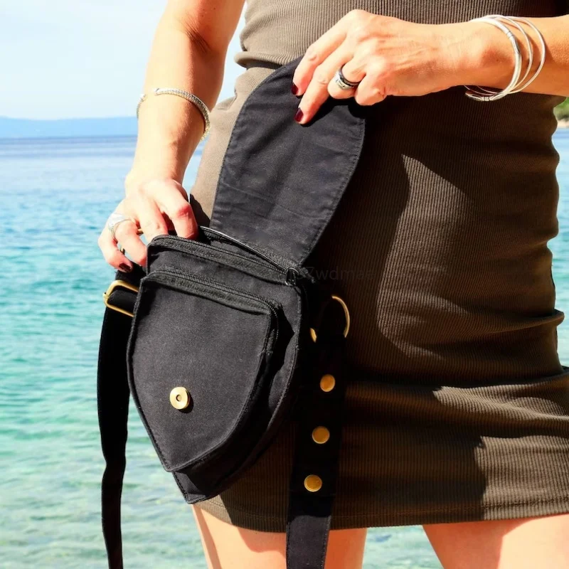 

OA Cycling Canvas Waist Pack Outdoor Tactical Multi-Functional Pack Casual Sports Leaf Shape Waist Crossbody Bag Cosplay Prop