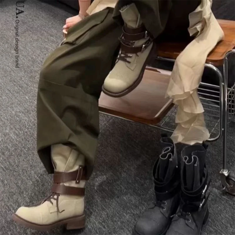 مصمم الأحذية النسائية منتصف العجل الشقق أحذية امرأة شتاء 2025 تشيلسي الأحذية الجديدة المشي العلامة التجارية موضة دراجة نارية Mujer بوتاس
