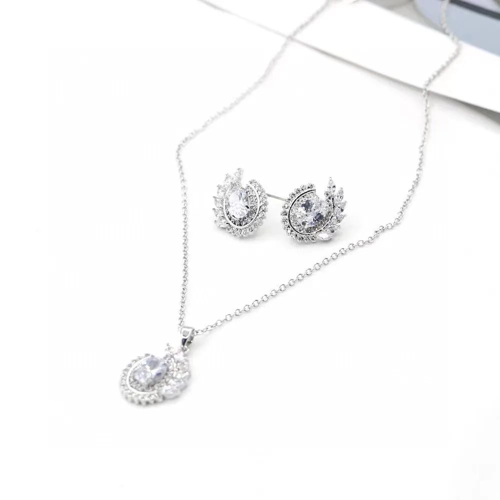 CC Necklace Earrings Set for Wedding Women Accessories Bridal Dress Engagement Bijoux Leaf Shape Trendy Jewelry Sets Gift HL119