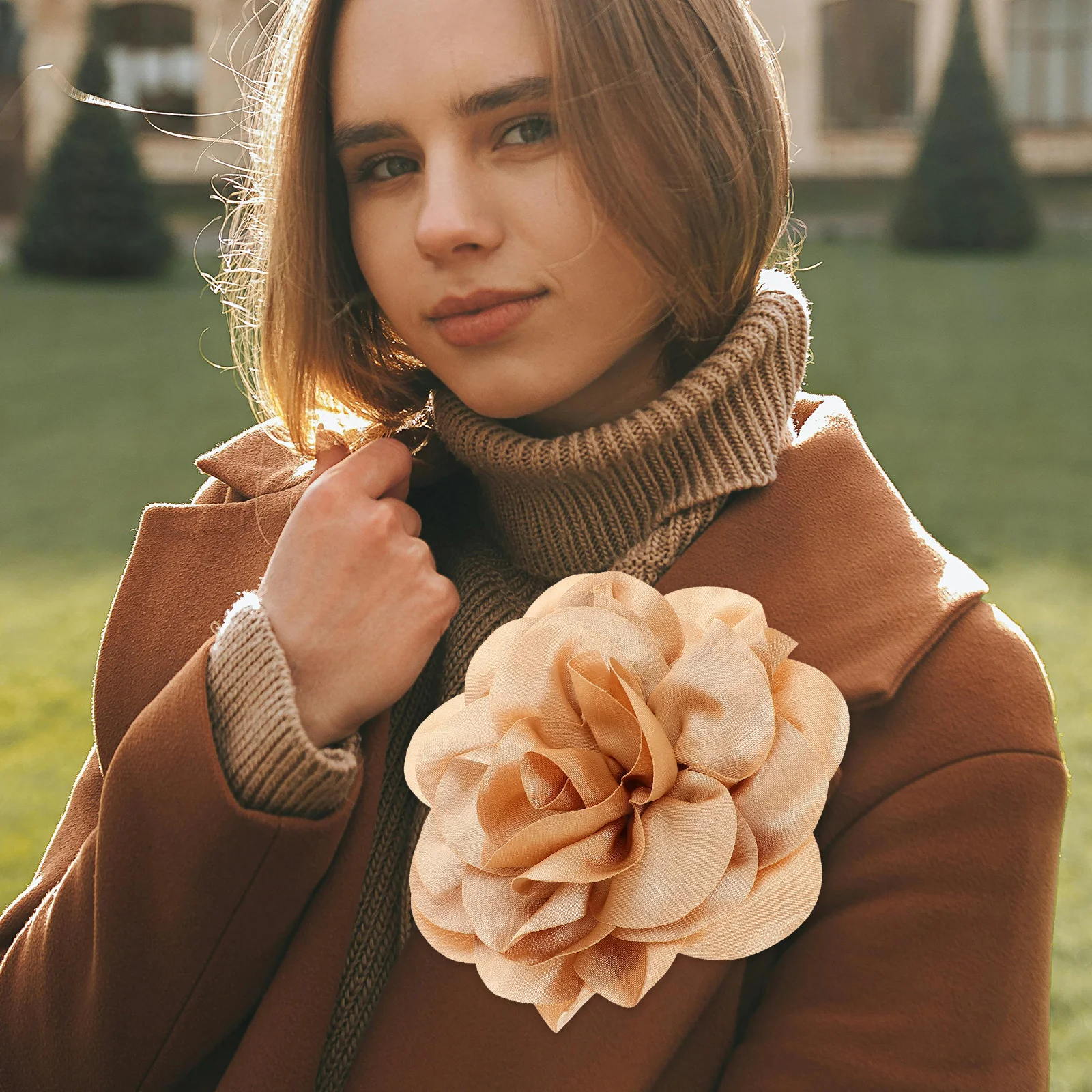 Broche de flor de tecido amarelo grande feito à mão, acessório floral elegante para vestidos femininos, banquete de casamento, roupas formais