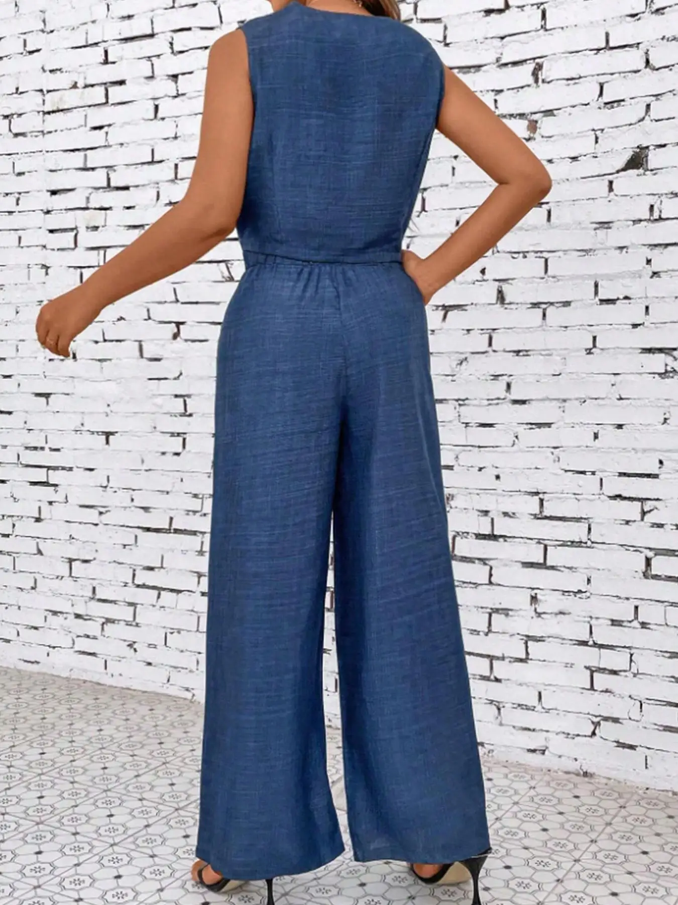 Women's Sleeveless Set, V-Neck Vest Top with Wide Leg Pants, Casual Fashion Daily Commute Clothing, Fitted Crop/short Length