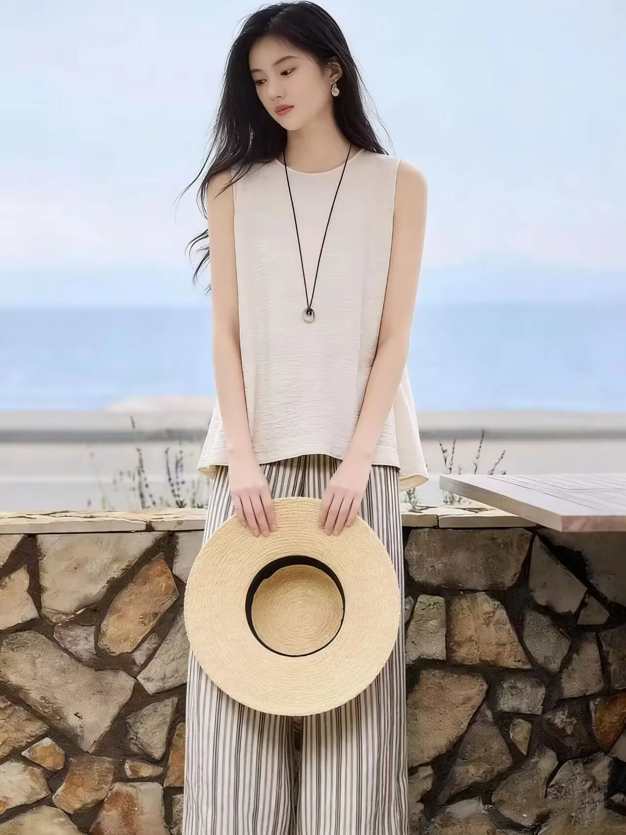 

Fashionable Summer Women's Linen Set Sleeveless Stripe Wide Leg Pants Casual Style High Waist Two-Piece Outfit Street Style