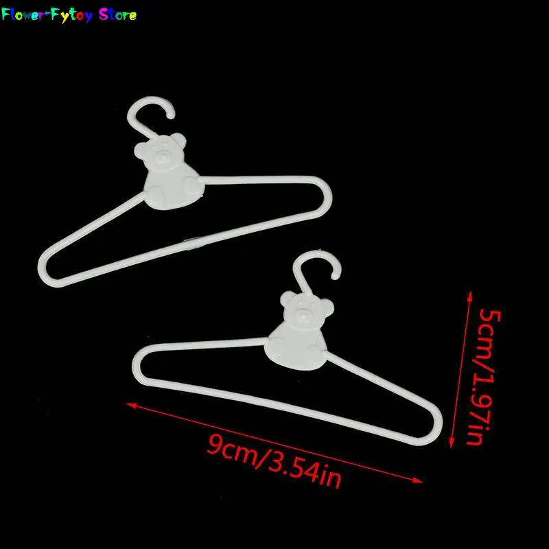 10Pcs/Lot Mini Cute Plastic Hangers Coat Dress Dolls Accessories for Doll Wardrobe Dress Clothes Dollhouse Toy