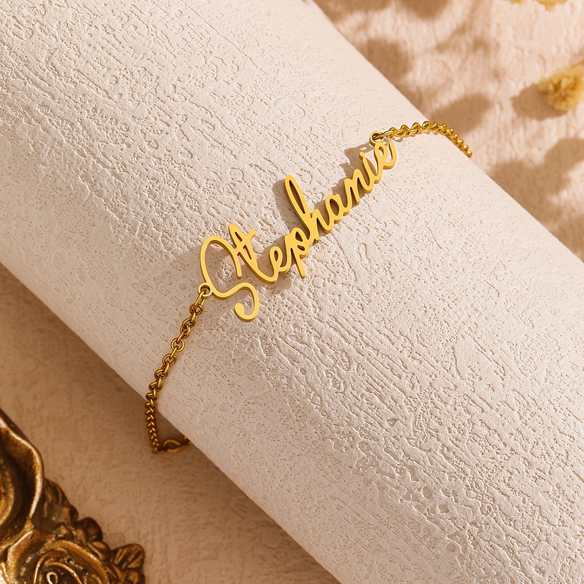 

English AlphabetSimplicity Customized Name Necklace Commemorative Gift