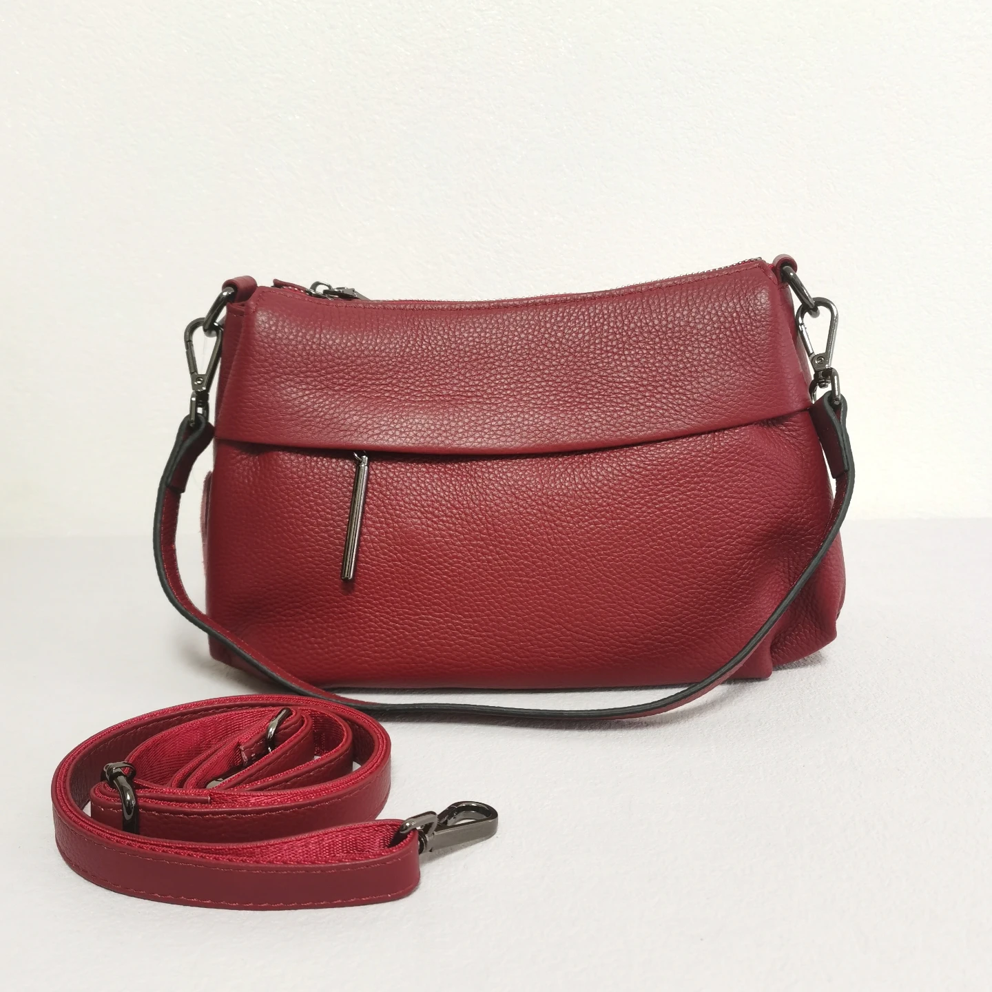 

Genuine Full Cow Leather Shoulder Bags Women Soft Versatile Casual Daily Handbags 2026 New Female Messenger Bags