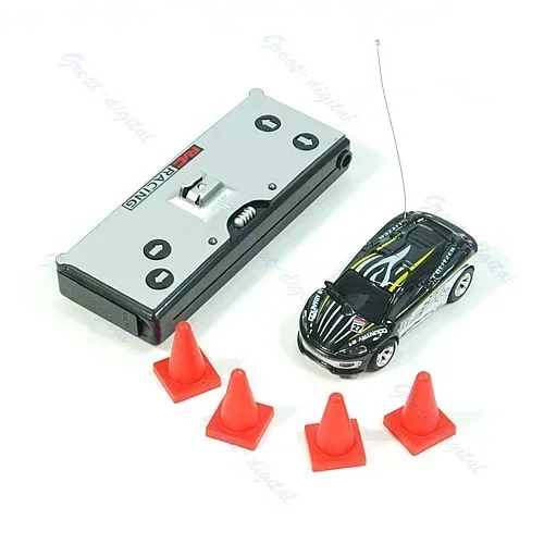 هدية سيارة صغيرة 4WD RC - مسار علبة فحم الكوك 20 كم/ساعة، لعبة نموذجية للتحكم عن بعد للأطفال والكبار