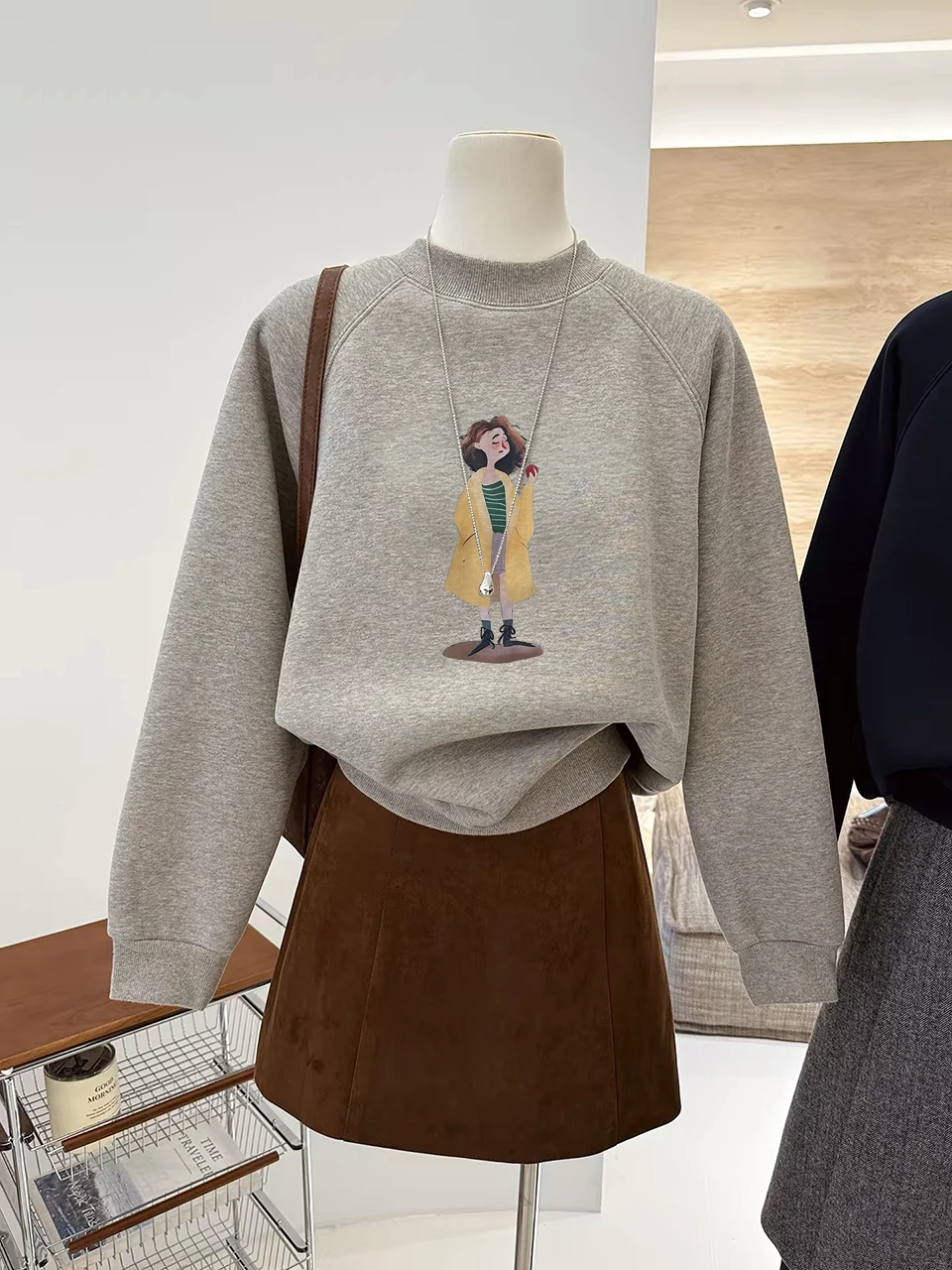 Korean Retro Lazy Cartoon Print round Neck Sweatshirt Women's Autumn Winter Thickened Loose Long Sleeve Fleece Lined Casual Top