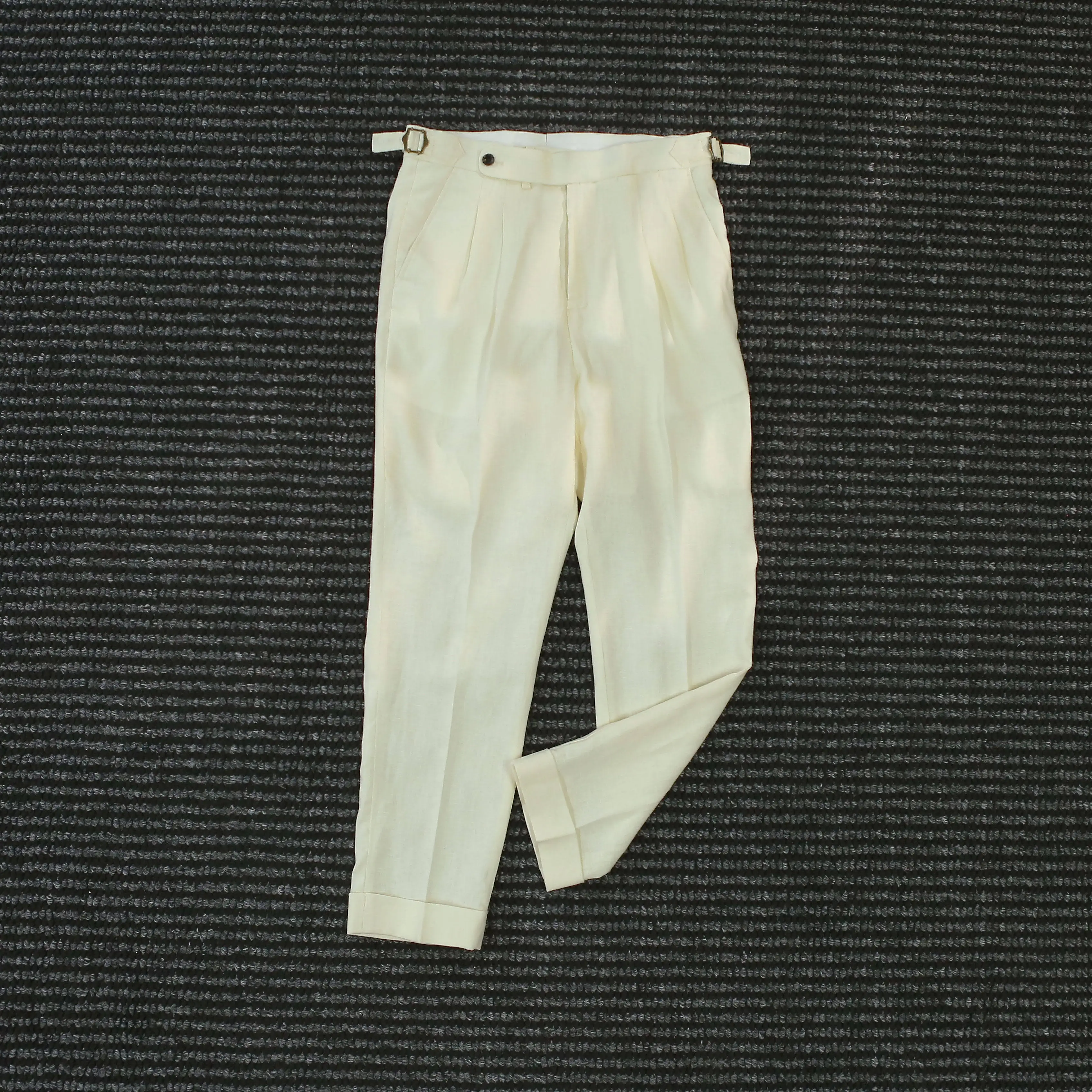 

Мужские брюки из 100% льна прямого кроя в стиле old money: эстетичные, модные, для джентльменов