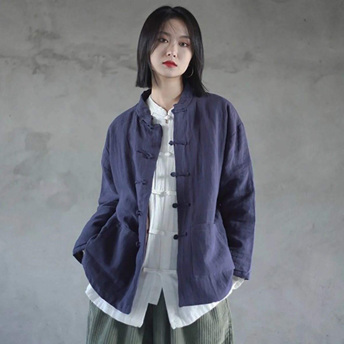 

Men Women Lighweight Thin Quilted Short Coats Linen Frog Button Chinese Tang Suit Style Retro loose Leisure Jackets with Pockets