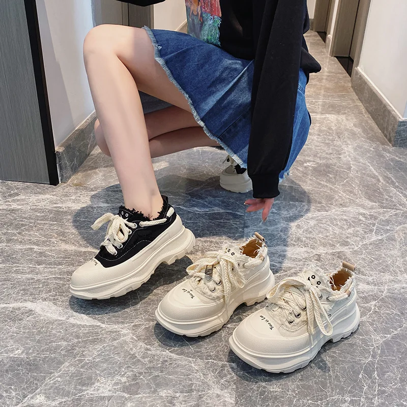 

Новые парусиновые туфли весны 2025 года, женские туфли на платформе с улыбкой, увеличивающие мужские