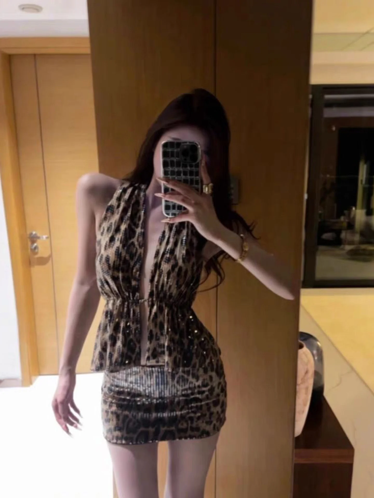 Sexy Trendy Girl High Waist Slim Fit Leopard Print Sequin V Neck Sleeveless Top High Waist Skirt Trendy Korean Style Women's Set