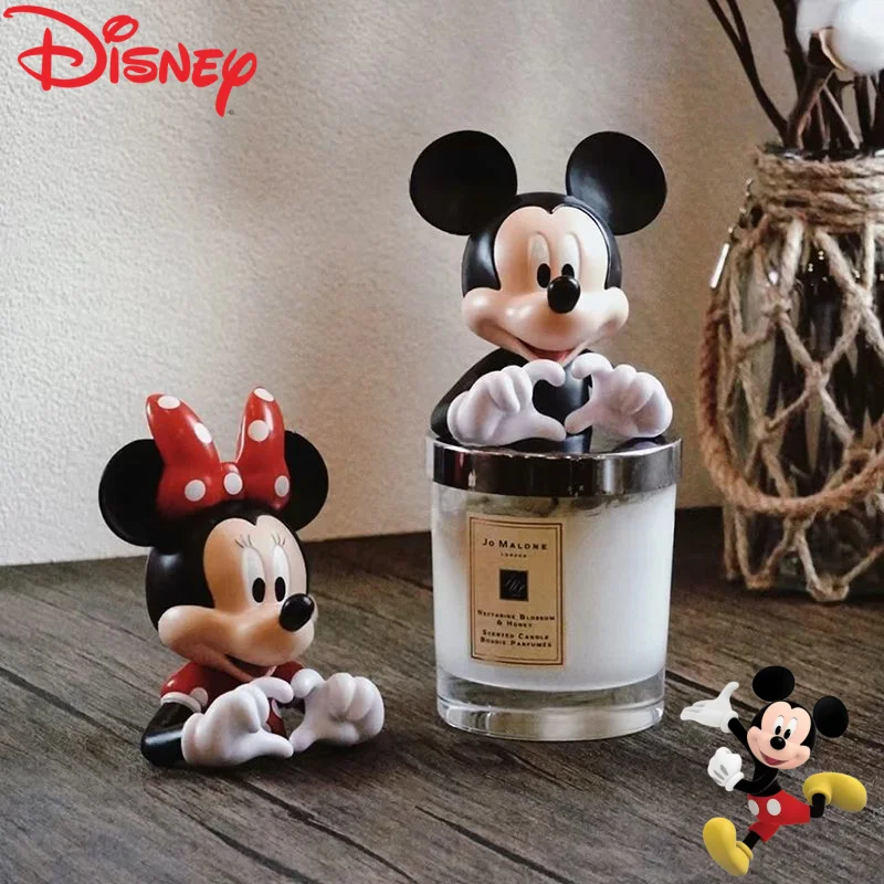 

Sweet Disney Mickey and Minnie cute creative cartoon figurine model, simple modern desktop stylish decorative ornament gift